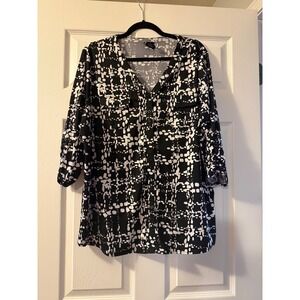 George Womens 2X 18W-20W Black White Abstract Button Down 3/4 Sleeve Tunic Top